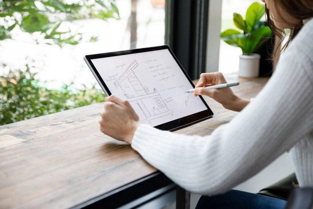 architecte ou decoratrice interieur