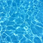 Installer un volet pour une piscine hors sol